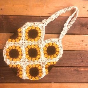 🖤 Crochet Sunflower Handmade Tote Shoulder Bag.